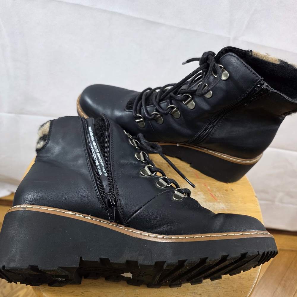 BareTraps Black Ankle Boots with Tan Accents - Picture 4 of 15